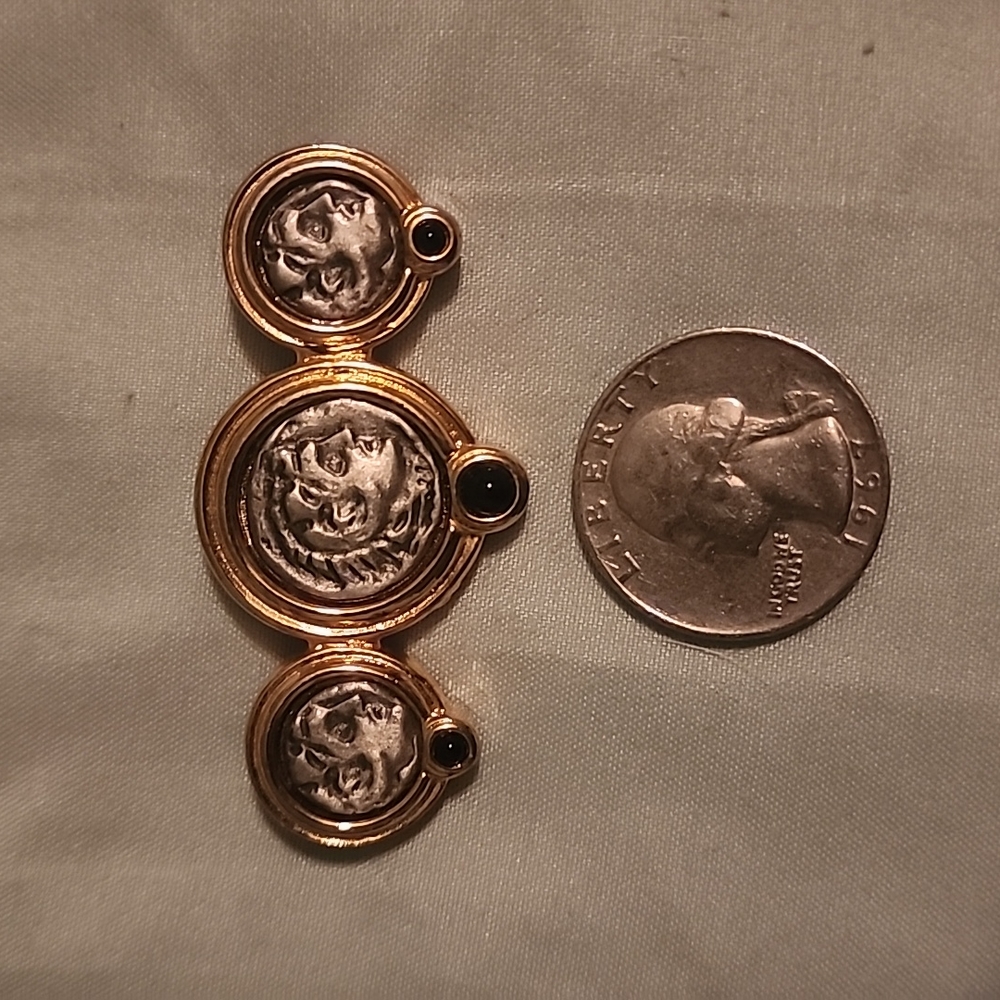 Vintage Alexander the Great Land Of Vast Desires Brooch Pin